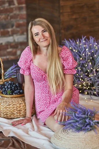 Анна Каратова